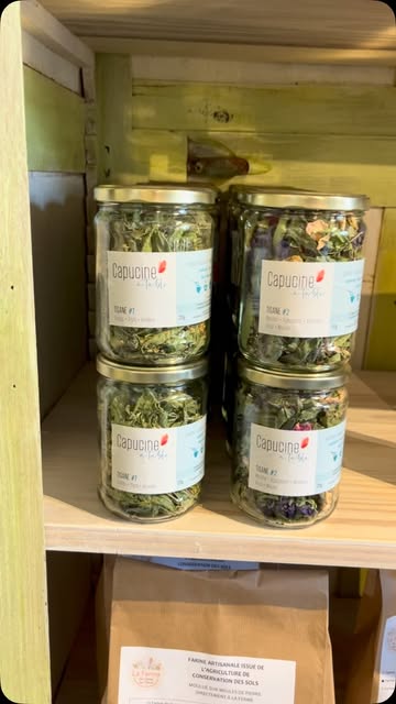 🫖 Réassort des délicieuses tisanes de chez Capucine à table ! Un de nos produits qui vous plaît tellement pour sa si belle qualité, son délicieux goût et son côté si local ! A tester sans hésiter 😋

🗓️ Et hop, on en profite pour vous rappeler nos nouveaux horaires 😉
Bienvenue au magasin le mercredi et vendredi de 09h à 18h et le samedi de 09h à 13h

📍Ch de Namur 73 à Gembloux