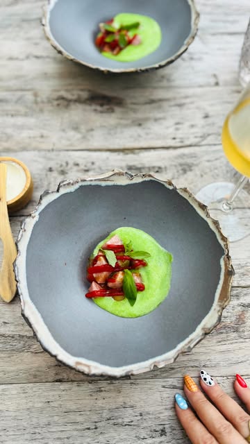 À noter dans votre to do list 🤤 Vous nous remercierez plus tard 🍽️🤌🏻 @coquum_restaurant 🤩 #restaurantbruxelles #stockel #stockelrestaurant #coquum #coquumrestaurant #bxlmabelle #bxlvie #adressebruxelles #woluwésaintpierre #woluwesaintpierre #woluwerestaurant