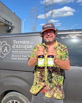 🧺🌾 Cette semaine dans nos magasins…

🍹 Nouveau soft : le Bis’Pop ✨ Une infusion pétillante de fleurs d’hibiscus. Cette délicieuse boisson peu sucrée est faite à Liège par @labrasseriebelge, avec l’hibiscus et la verveine de @tamneere.

🍄‍🟫 Retour des champignons cultivés à Saint-Léonard par @wallifungi ! Pour commencer la saison, ils nous proposent des pleurotes eryngii. Leur chair est ferme et dense, elle reste croquante et charnue même après cuisson. Vous pouvez les déguster crus ou cuits.
Idée recette : https://www.wallifungi.be/recettes-eryngii

🤔 La culture de champignons en ville vous intrigue ? Venez rencontrer Wallifungi ce dimanche au Parcours des Saveurs : https://www.facebook.com/events/3709957712513117

☕️ Ce vendredi 25 septembre, c’est le Bring Your Mug Day ! Amenez votre mug réutilisable dans notre magasin de Neuvice et recevez un café gratuit bio de Terra Etica.

🥭 L'été touche à sa fin, on accueille les mangues et les grenades de nos petits producteurs du sud sur nos étals de fruits.

🧀 En dégustation cette semaine : la tomme de Lisbelle, de la Bergerie de Lisbelle (Rendeux).

🌿 Belle semaine à toutes et à tous!