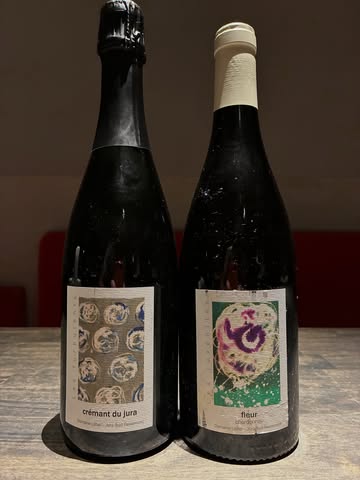 THE LINE-UP IS LOOKING GOOD. 🍷

Op 15 oktober schenken we een bijzondere selectie van Domaine Labet uit de Jura.

Een line-up met 12 wijnen, van jonge jaargangen tot oudere cuvées met extra maturiteit. Verschillende stijlen, verschillende jaargangen, één avond volledig in het teken van Domaine Labet.

4 gangen · kaas · 12 wijnen

15.10 — €240 p.p.

Nog enkele plaatsen beschikbaar.

Swipe → ontdek de line-up. 🍷

#labet #vinsvivants #naturalwine #jura @desmetnl3 #winelover🍷❤️ @felixfrancois_