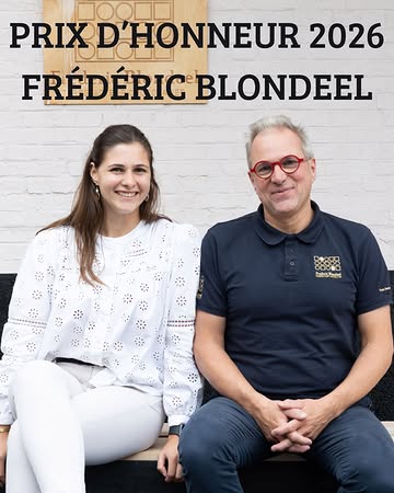BRAVO @fredericblondeel ! Nous avons décerné à cet artisan chocolatier un "Prix d'honneur 2026", pour son engagement dans le métier. ADRESSE : rue de Ganshoren, 39 (Koekelberg)

Passion, engagement, partage, détermination, expertise. Voilà quelques mots pour résumer la carrière de Frédéric Blondeel, qui a toujours privilégié la traçabilité et la qualité des produits. Frédéric Blondeel est surtout un des ambassadeurs du bean-to-bar en Belgique, qui consiste à transformer les fèves de cacao en chocolat. A gauche, retrouvez sa fille Eloïse, qui s'occupe également de l'entreprise depuis 2020.

Si l'identité de Frédéric Blondeel s’est construite autour de ses pralines agrémentées d’épices, la gamme est aujourd’hui bien plus large : bâtons de chocolat, drops, tablettes, pâtes à tartiner, biscuits et même glaces. On vous invite à vous rendre dans le magasin et salon de thé, un véritable paradis du chocolat.

Merci à nos soutiens pour l'organisation du "Concours des 10 meilleurs chocolatiers de Bruxelles" : @agronuts_manufacturing / @delgiro.be / @cafes_jjlooze / @entreprendre.bruxelles

#chocolat #chocolate #beantobar #brussels #madeinbrussels