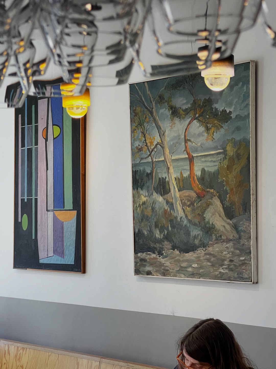 Zien en beleven.
🖼️ Altijd authentiek mid-century werk aan onze muren.
Gezocht en gevonden door @kwasten.art

Tot snel 😘