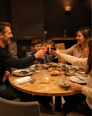 🎉 FÊTE DES PÈRES 🎉

Ce dimanche, tous les papas reçoivent leur apéritif offert !

Le week-end dernier, nous étions complets.
Ce week-end, nous comptons sur vous pour éviter que nos tables ne se sentent abandonnées 😄

🍽️ Réservez votre table et venez fêter les papas comme ils le méritent !

(Promis, aucun papa ne sera obligé de raconter ses pires blagues pour obtenir son apéritif.)

🇳🇱

🎉 VADERDAG 🎉

Deze zondag krijgen alle papa's een gratis aperitief!

Vorig weekend zaten we helemaal vol.
Dit weekend rekenen we op jullie zodat onze tafels zich niet in de steek gelaten voelen 😄

🍽️ Reserveer uw tafel en kom de papa's vieren zoals ze het verdienen!

(Beloofd: geen enkele papa hoeft zijn slechtste mop te vertellen om zijn aperitief te krijgen.)

#fetedesperes #vaderdag #reservation #weekendenfamille☀️ #aperitifoffert