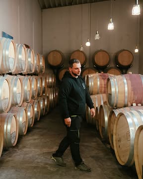 🍇 Faire du vin, c'est aussi prendre soin de tout ce qui l'entoure.

Chez Vin de Liège, chaque choix est pensé pour produire des vins de qualité tout en respectant le vivant. Certifié biologique, le domaine cultive ses vignes et élabore ses vins dans le respect de la nature, favorise la biodiversité et limite l'utilisation de sulfites afin de préserver l'expression du terroir.

Parce qu'un grand vin naît avant tout d'un terroir préservé 🌿🍷