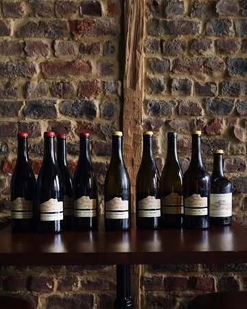 Un nouveau domaine à la carte : Jean-François Ganevat, un nom qui se passe de présentation.

-

A new addition to our wine list: Jean-François Ganevat, a name that needs no introduction.

📷 : @maurine.toussaint