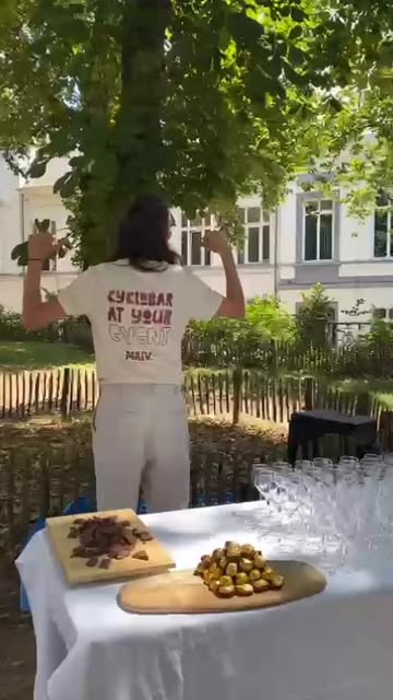 Tu veux MALV à la sortie de la maison communale pour ton mariage ? #brussels #malv #weddingideas #winelover #corporateevents #baramariage