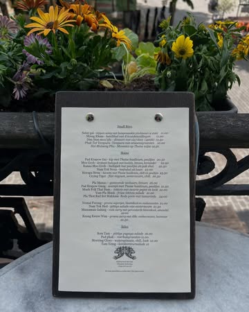 New menu!
Reservations -> https://bookings.zenchef.com/results?rid=367617&pid=1001
Binnenkort ook streetfood op het terras van @cafezeezicht