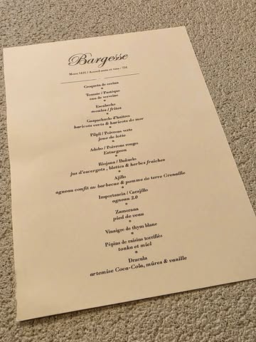 Ça fait deux mois que nous avons ouvert. Voici notre premier menu, qui a évolué depuis le début et qui changera prochainement.