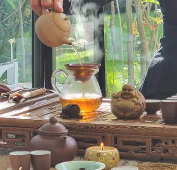 De schoonheid van thee …

Drie dagen telkens 2 sessies in museum Mayer van den Bergh te Antwerpen. Zaterdag 22 en 29 maart en Vrijdag 25 april.
Bestel tijdig jouw tickets!
🍃¡Welkom!🍃
#thee #tea #ceremonie
https://museummayervandenbergh.be/nl/afscheid/bijzondere-belevenissen/theeceremonie