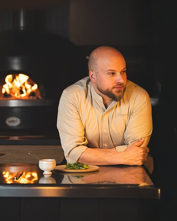 Shooting pour un magazine Culinaires au restaurant Toma.

Créer des images qui donnent envie — pas simplement “belles”.

Vous souhaitez des visuels qui mettent réellement en valeur votre projet ? → Contact en DM.

#photographeculinaire #foodphotography #restaurantphotography #photographepro #creationvisuelle
#liege #liegefood #restaurantliege #belgique #horeca
#brandingvisuel #contenuinstagram #marketingrestaurant #imagebranding