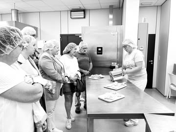 Kon je er niet bij zijn tijdens Toer Lekker Oost-Vlaams?

Geen zorgen! 🤗Sharon doet haar fantastische uitleg graag nog eens opnieuw tijden Open Bedrijvendag op 4 oktober.

Dus, heb je nog geen plannen op 4 oktober? Kom dan zeker eens langs! We ontvangen jullie met veel plezier.🙌🏼

Praktische info:
📅 4 oktober, van 10u tot 17u
📍Industriepark de Bruwaan 1, 9700 Oudenaarde

Tot dan!👋🏻