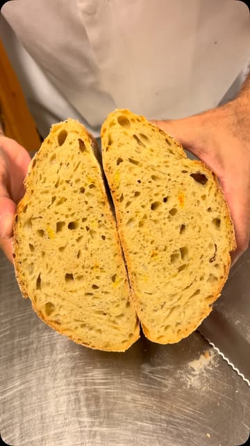 Ever thought of mixing saffron into a sourdough loaf? 🌸🍞

It’s still only August, but we’re already thinking about Christmas!!

This beautiful golden sourdough gets its color and delicate by quality saffron from @belgischesaffraan . Warm, slightly floral and something completely different from your everyday loaf.

Thanks @jamelwauters for sharing this recipe!
#Saffran #Sourdough #Sourdough #Norway #Bakery