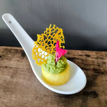 Walk&Taste
.
Sit, walk,
listen, talk
and ENJOY
.
Samen genieten van huisgemaakte culinaire saffraanhapjes?
Wij delen ons verhaal en onze weetjes in een ongedwongen sfeer, temidden van groen en rust.
.
Nos formules culinaires vous permettent de pouvoir goûter, écouter et bavarder avec nous, avec vos ami(e)s, votre famille,... Au calme, dans un cadre 🌿🌼🌿
.
👉Check www.belgischesaffraan.be/activiteiten/
👉Info: info @ belgischesaffraan.be
.
We speak English
We spreken Nederlands
Nous parlons le Français
.
💮🥂💮🥂💮