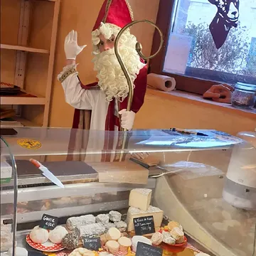 Venez venez ... !

Retrouvez nos sages fromages
Pour accompagner les pommes de vos petits souliers ...

De 10 à 14h ,
Avec bonheur !