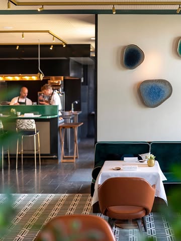 The kitchen is coming back to life.

Chaga reopens its doors on August 25th.
A new season, new ideas, and the same desire to create an experience around our cuisine.

We look forward to welcoming you back.

@chaga.restaurant

#ChagaRestaurant #BrusselsFineDining #FineDining #Gastronomy #BelgianChef Brussels