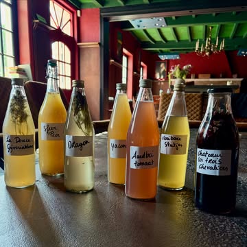 “𝑽𝒐𝒆 𝒋𝒐𝒆 𝒛𝒐𝒆𝒏𝒅𝒆𝒓 𝑨𝒍𝒄𝒐𝒉𝒐𝒍?”🌻

Zomer-pairing zonder alcohol

#nonalcoholic #homemade