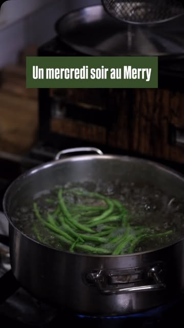 LES MERCREDIS DU MERRY

Apprendre. Faire. Manger.

🍷 🫙 🥂 👩‍🍳

Des ateliers en petit comité autour de:

🍷 vins & dégustation
🫙 fermentations
🥂 boissons maison & sans alcool
👩‍🍳 cuisine

Premier rendez-vous : mi-octobre.
Chaque ateliers = un thème différent.

#restaurantliege #merryrestaurant #fermentationstation