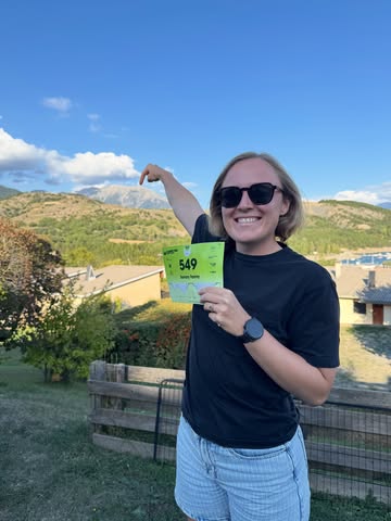 @grandtrailserreponcon c’est fait ! 🥲⛰️

72km et 4190D+ au compteur 🏃‍♀️

Plus de 15h pour franchir cette ligne d’arrivée avec un genou qui m’a empêché de courir en descente au bout de 30 kilomètres 😬

Merci à @madisonleclef pour son assistance et son soutien tout au long de la course ❤️

Et à toute ma famille et amis à distance 🥰

Bravo @marion_snk pour ta 9e place : t’es une machine !

Et un grand merci à mon coach et kiné pour la prépa @runyoursummit 🙌