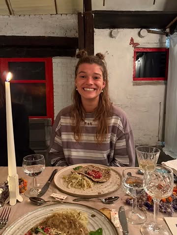 Soms in het leven, moet je gewoon eens “ja” zeggen en je agenda vrij maken 🥰 Zeker als het voor lekker eten en meer (on)kruid is hihii

@on_kruid.be @romyvanhaecke

xoxo

#theveganexplorer #dinner #onkruid