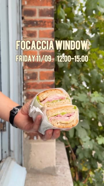 This Friday 11/09 we are doing a little test run from our window serving focaccia in two ways: veggie - €16, meat - €18

Come grab yours from 12:00 to 15:00 or until sold out!

See you there😉