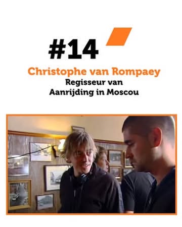 🎥Mijn lief maakte bijna 20(!) jaar geleden een film die per ongeluk een culthit werd. Aanrijding in Moskou.
In deze podcast @sorry.mijn.kluute blikt hij terug op hoe alle puzzelstukjes in elkaar vielen, en vertelt - helemaal op het einde - over nu.
🍇Nu plukt hij appels, maakt cider @anargist_wildcider en heeft een agro-ecologische wijngaard/boomgaard/voedselbos.
Ik ken er weinig die zo gedreven werken als hij. Passievolle perfectionist. Eigenzinnig en koppig. Volhardend in het handwerk. Liefdevolle doener. Ambachtsman en anargist.
Harde graver, maar oh zo zachte en zorgzame planter.
Als de wereld ontploft zou hij nog eigenhandig alle regenwormen op een ark zetten. ❤️

Oh en mijn persoonlijk favoriete overblijfsel van die film: @anemonevalcke speelde onze Cupido en helpt nog altijd mee in de modder.

Hier wat foto’s uit oude en nieuwe doos.