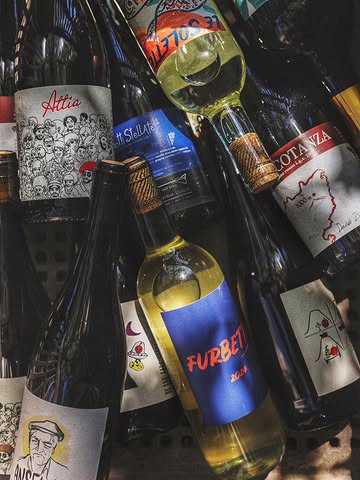 We like our wines the same way we like our food.
A little wild. A little funky. Never boring.

Bottles selected with @seravini.wines, from producers we believe in.

Made to work with ferments, acidity, fat and all the other stuff happening on our plates.