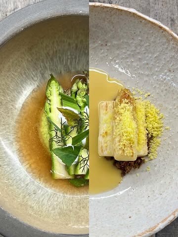 Première entrée du moment:
Asperges vertes de chez @stephanelonglune

Les vertes: la tête crue marinée dans une vinaigrette à la feuille de cassis, le pied en purée à la mélisse, yaourt, jus d’orange sanguine, premiers herbes anisées du jardin.

Les blanches: fondantes, rôties doucement au saindoux fumé, crumble de lard fumé, poudre de jaune d’œuf, beurre blanc au foin