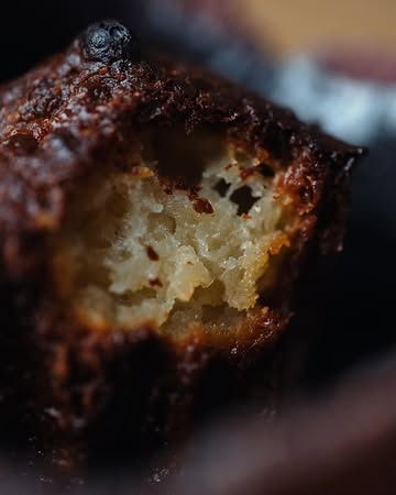 Le cannelé, le pain de Nicolas et le beurre fumé, les seules chose immuables à la cuisine de Nicolas😍…
Et en même temps on n’a plus le choix, vous nous feriez la tête s’ils n’étaient plus là !
🥳On va préparer le jardin et la terrasse (fermeture du 20/04 au 01/05) pour vous éblouir cette été 🌞… et peut être un peu se reposer 😂

Il reste quelques tables ce week-end… foncez après ça sera trop tard🤷‍♀️
