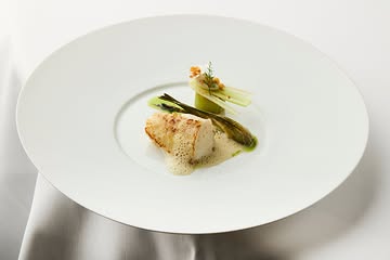 Lotte . Venkel . Vlierbloesem

Monkfish . Fennel . Elderflower

 #filipclaeys #dejonkman #northseachefs #gastronomy