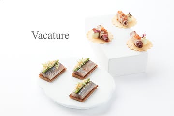 We hebben volgende posities open, om ons team te versterken.
- Chef de Partie
- Student of flexi zaal met hotelschoolervaring

1+jaar ervaring in de keuken, je bent communicatief, een teamplayer, hebt passie voor het vak, leergierig en werkt netjes.

Ben jij die persoon of ken je iemand? Bezorg ons uw CV en motivatiebrief per mail naar info@dejonkman.be
We kijken ernaar uit om u te leren kennen.