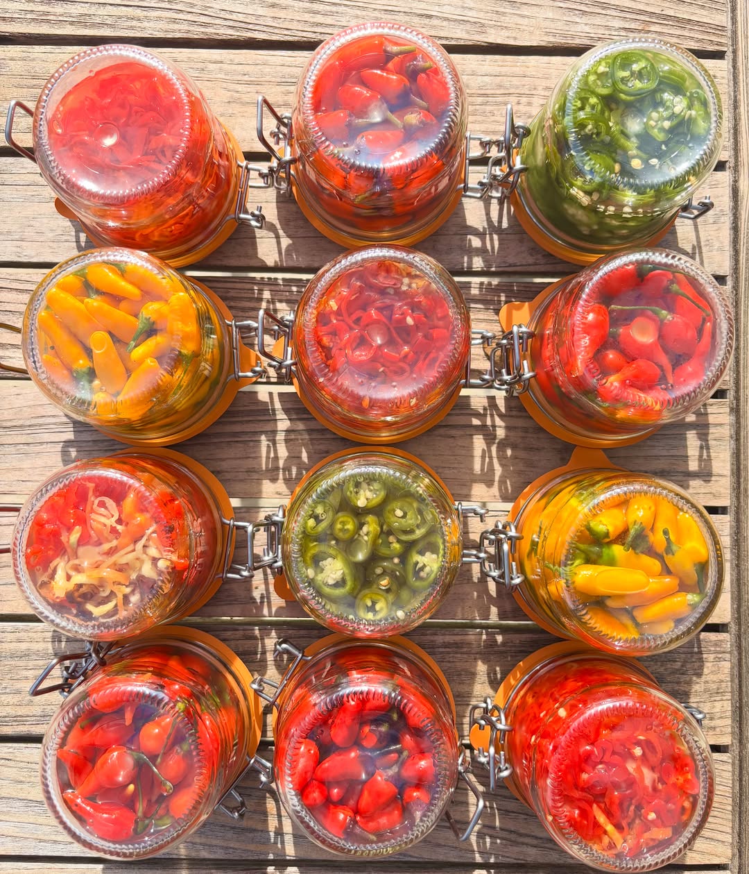 Envie de tester tes limites pimentées ? 🌶️

Rdv au festival @manger_mieux_demain ce weekend ! 🌱

Dégustation de tacos, atelier tacos et dégustation de piments ? Sympa non ?! 🤘

Alors on s'y voit ? 🌮

#durable #piment #tacos