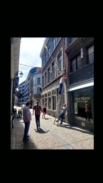 On vous prépare une rue bien colorée pour cet été, avec de belles animations 🥰😍
Restez connectés 😉