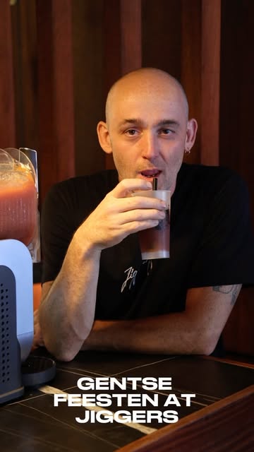 🫦🫦🫦
SLUSHYYYY take away

🍅🍅🍅
BLOODY MARY take away

☕️☕️☕️
ESPRESSO MAITAI take away

En much more!!
Or just stay at the bar 🪁

GENTSE FIESTE💃🏻
July 17th- 26th
Every day except Sunday

#gentsefeesten2026 #jiggersghent #cocktailbar #cocktailsghent #visitgent
