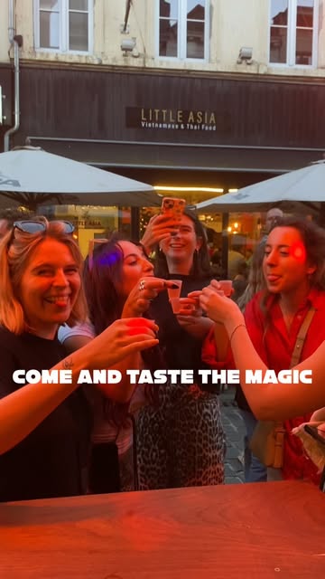 The best time of the year is near!
PATERSHOLFEESTEN 2026
We’ve been prepping all week and long before to serve you once again what we believe are the best STRAWBERRY DAIQUIRIS on the planet 🤙

All the strawberries are homegrown @new_ventures___by_jiggers or handpicked at our friends most amazing farm @plukboerderij_grondig.
Add to that the amazing @maman_brigitte_rum from @asta_morris and you know it’s cooking🔥

Apart from that we’ve got your favo partner in crime The infamous Green Beast,
All the stormy’s, Dark, from Moscow or Gin based and of course all the negronis you wish you didn’t have…

The music is gonna be loud and proud, come and dance, come and indulge🥳
ONLY GOOD VIBES
Cheers to the real Gentse Feesten🤙
#patersholfeesten #visitgent #puurgent #cocktailbar #homegrown