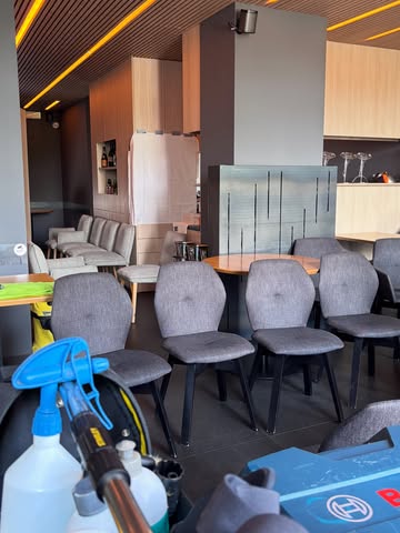 ✨ Nettoyage du jour chez @espritbouddha ! ✨

🧽 Entretien complet du mobilier, nettoyage en profondeur des tissus et imperméabilisation pour une protection durable. 🪑✨

🙏 Merci à eux pour la confiance !

Avec CleanTouch, redonnez une seconde vie à vos textiles, à domicile ou sur site.

📞 0468/38.43.77
📧 cleantouchbelgium@gmail.com
📷 Instagram : CleanTouch_BE
📱 Facebook : CleanTouch
🌐 www.clean-touch.be

#CleanTouch #NettoyageProfessionnel #Imperméabilisation #EntretienMobilier #LEspritBouddha