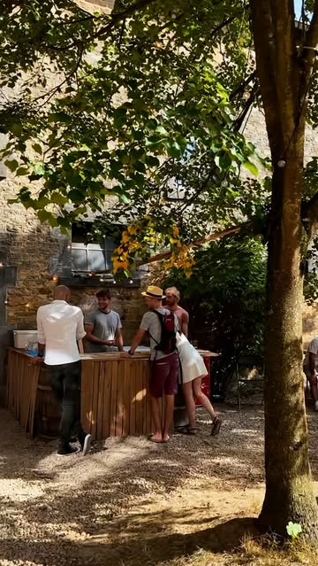 Summer throwback 🌞
La fête du cidre 🍾